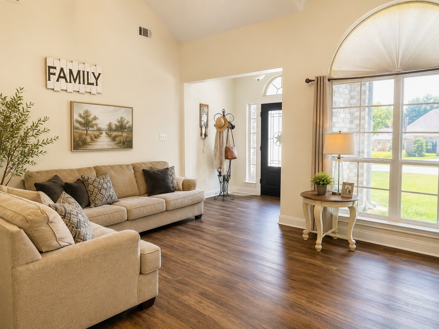 803 Brickstone Court Spring, TX 77386 - Photo 3 of 26 New flooring and fresh paint throughout