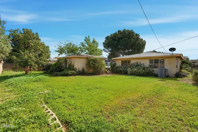 $699,000 | 626 West Bonnie Brae Court, Ontario, CA 91762