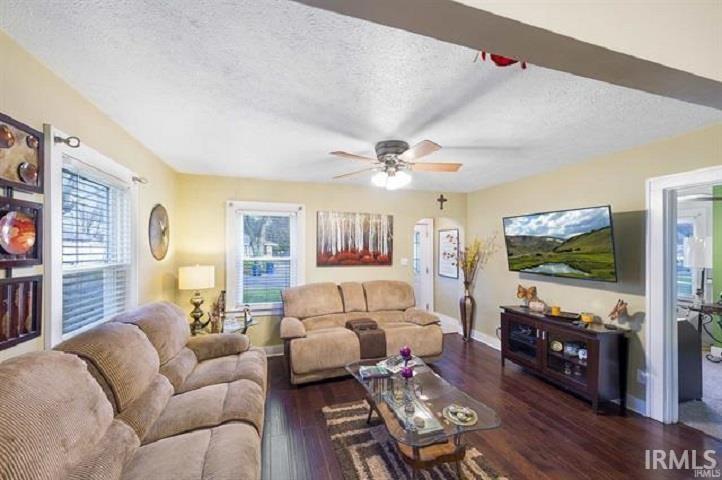 135 Oakside Road Mishawaka, IN 46544 - Photo 6 of 18 Gallery Image 6