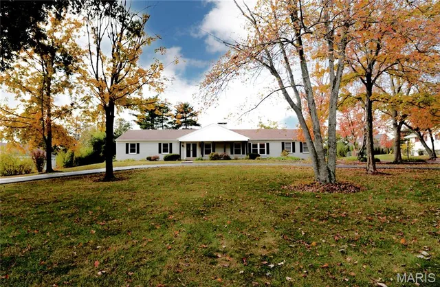 $5,600 | 2235 North Ballas Road, Town and Country, MO 63131