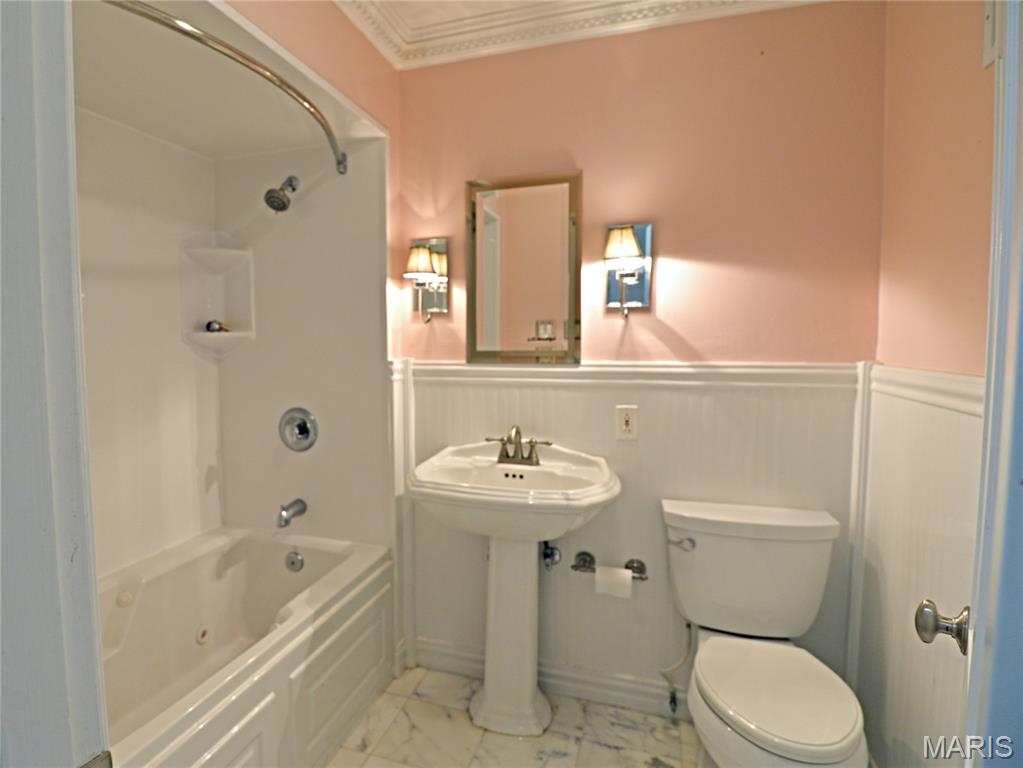 2235 North Ballas Road Town and Country, MO 63131 - Photo 22 of 38