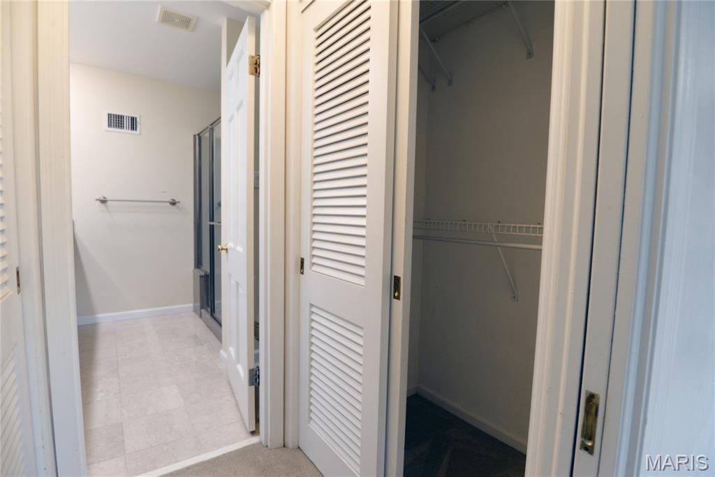 2235 North Ballas Road Town and Country, MO 63131 - Photo 29 of 38