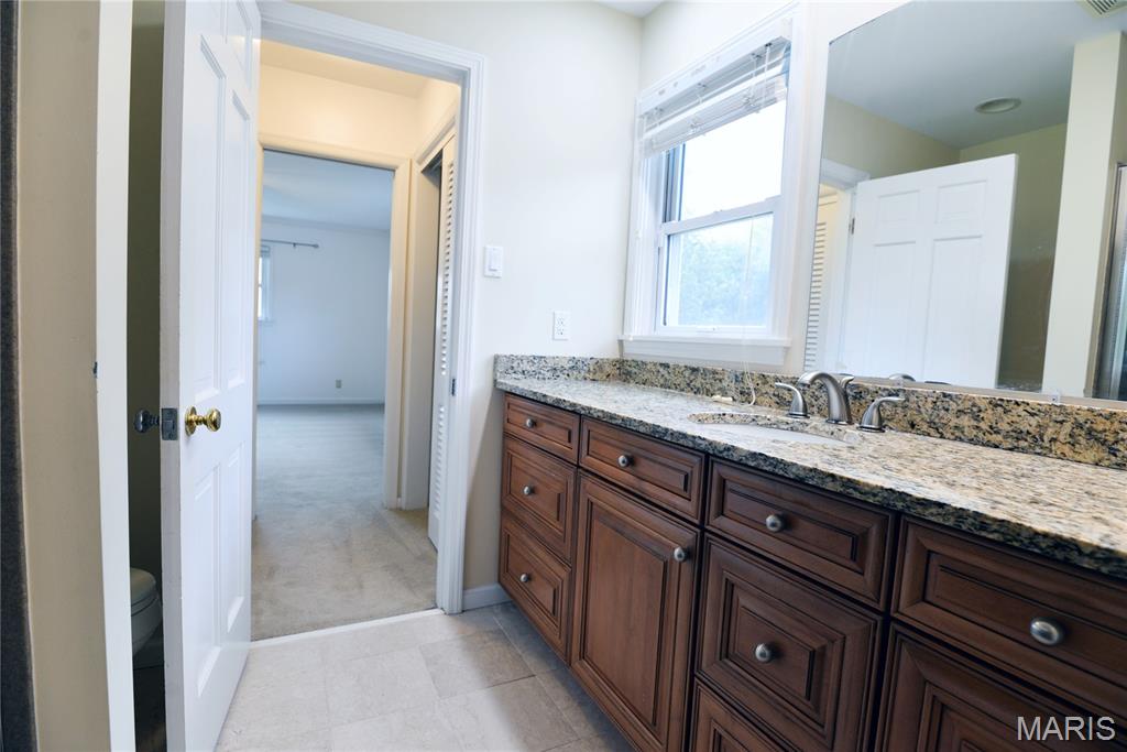 2235 North Ballas Road Town and Country, MO 63131 - Photo 32 of 38