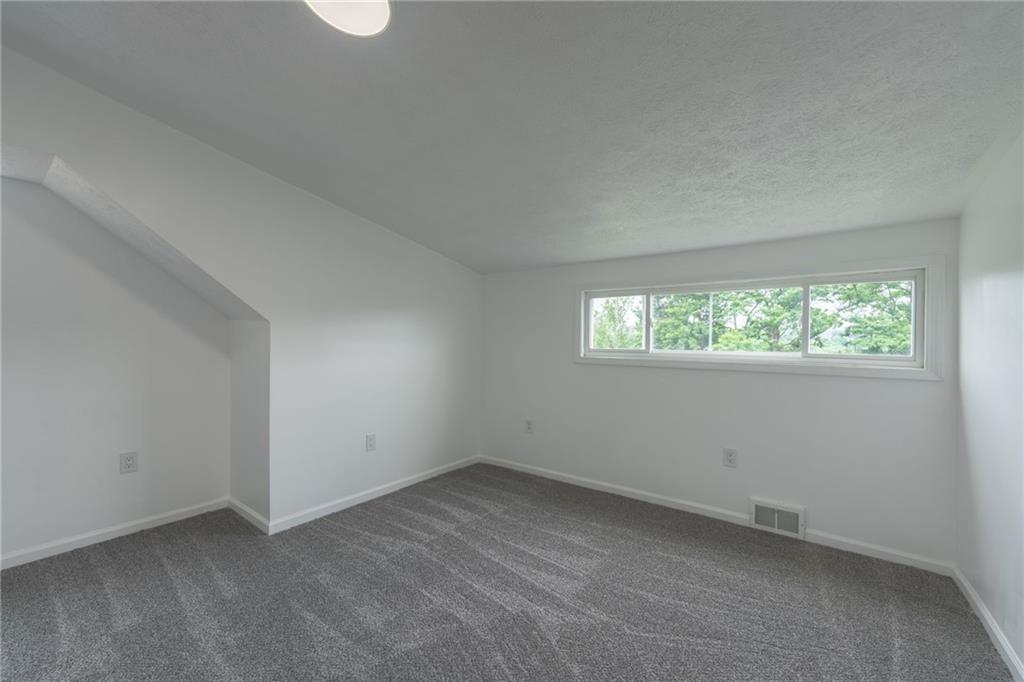 1316 Barkley Road McKeesport, PA 15133 - Photo 23 of 31