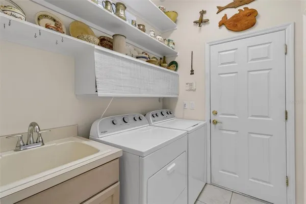 $589,000 | 7192 Rue De Palisades, Unit 12, Sarasota, FL 34238