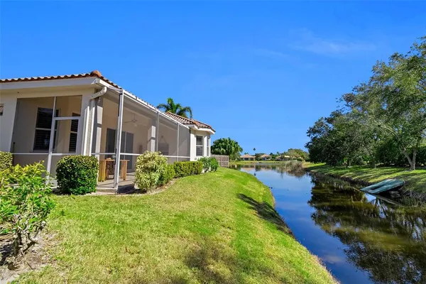 $589,000 | 7192 Rue De Palisades, Unit 12, Sarasota, FL 34238