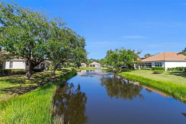 $589,000 | 7192 Rue De Palisades, Unit 12, Sarasota, FL 34238