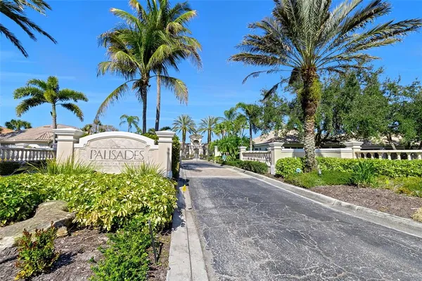 $589,000 | 7192 Rue De Palisades, Unit 12, Sarasota, FL 34238