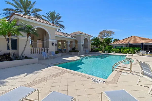 $589,000 | 7192 Rue De Palisades, Unit 12, Sarasota, FL 34238