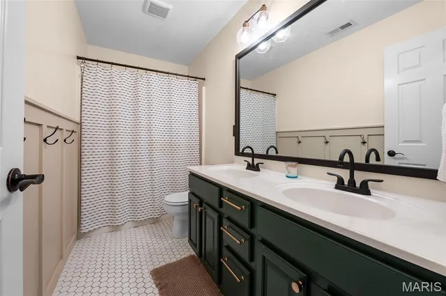 $410,000 | 416 Telluride Drive, Freeburg, IL 62243