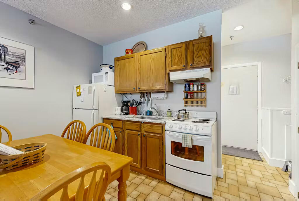 8 Fall Line Drive, Unit S207 Newry, ME 04261 - Photo 11 of 31 FL14