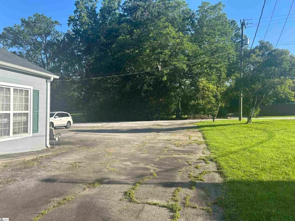 $150,000 | 101 Elm Street, Clinton, SC 29325