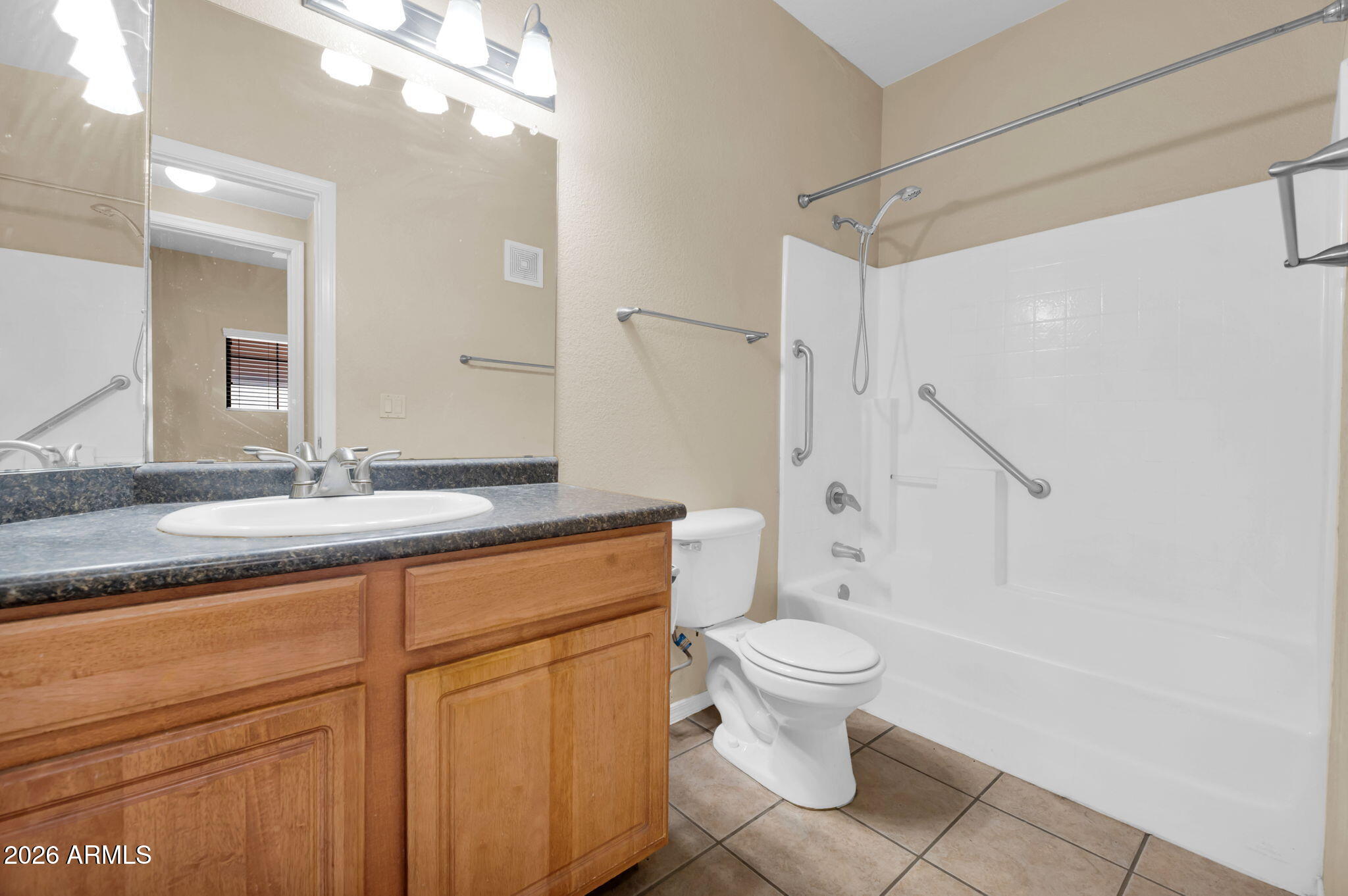 3434 East Baseline Road, Unit 166 Phoenix, AZ 85042 - Photo 10 of 24 18-web-or-mls-3434 E Baseline Rd-15