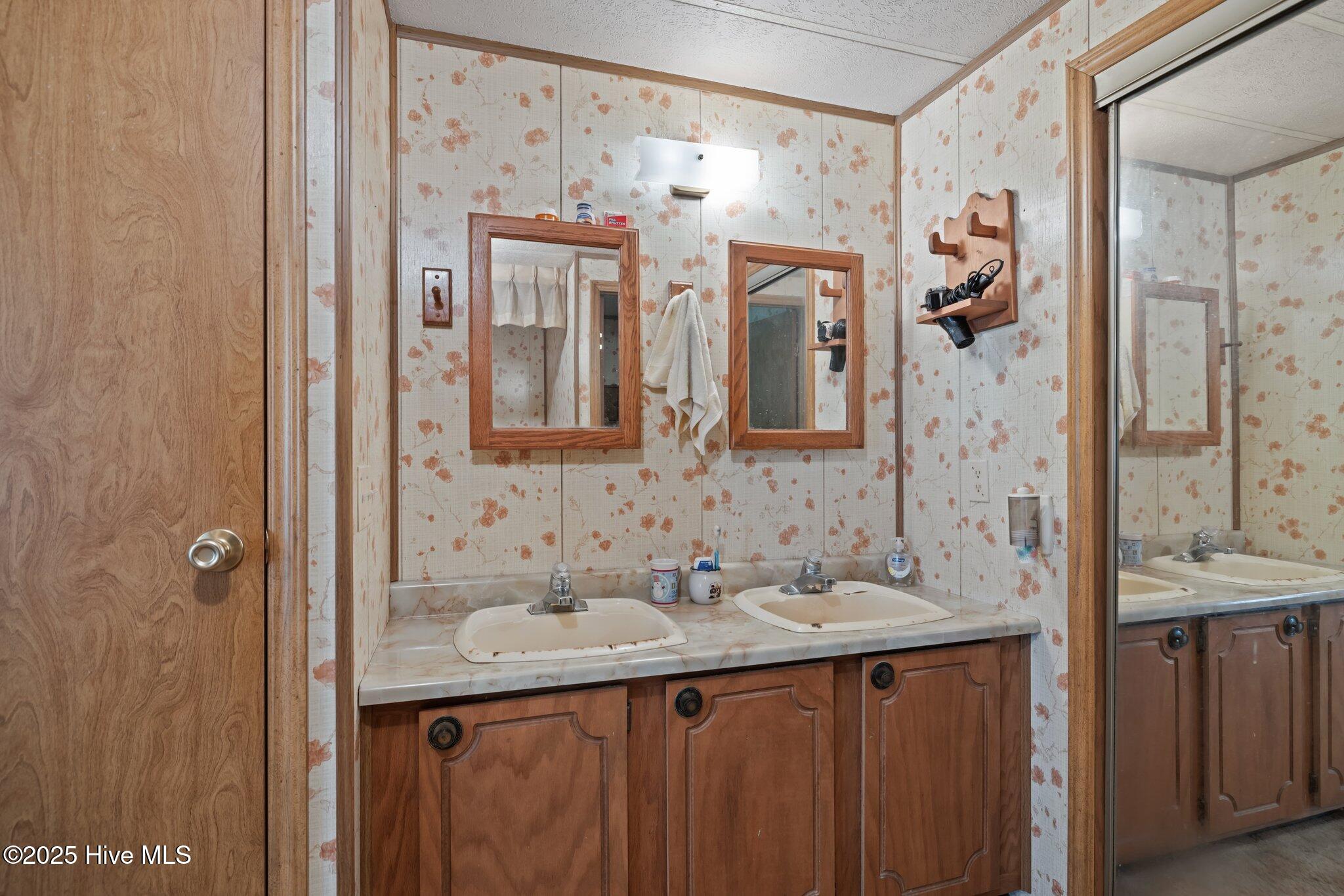 127 Arthur Road Beaufort, NC 28516 - Photo 9 of 40 33-web-or-mls-1S3A0238