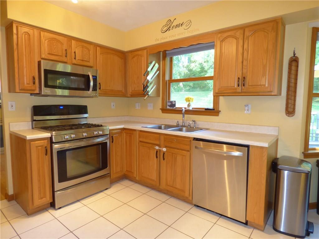 102 Rustic Ridge Drive Plum, PA 15239 - Photo 2 of 25 Kitchen