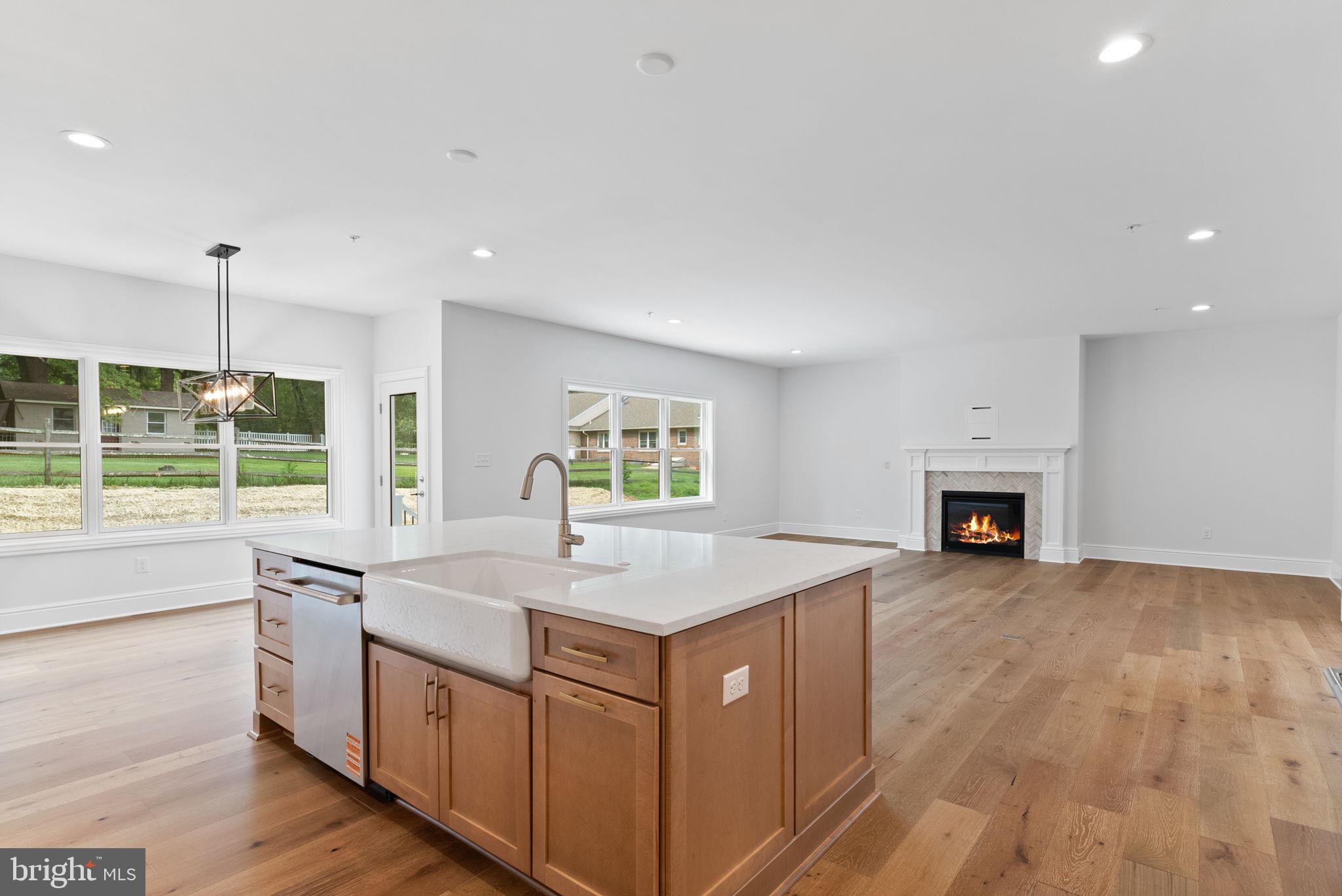 102 Harvey Road, Unit 1B Wallingford, PA 19086 - Photo 11 of 46 Kitchen