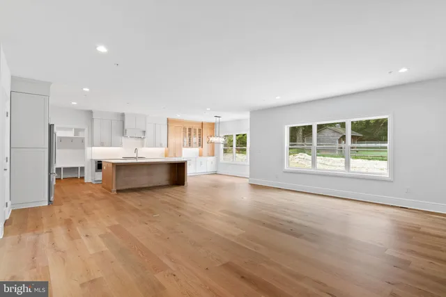 $1,086,900 | 102 Harvey Road, Unit 1B, Wallingford, PA 19086