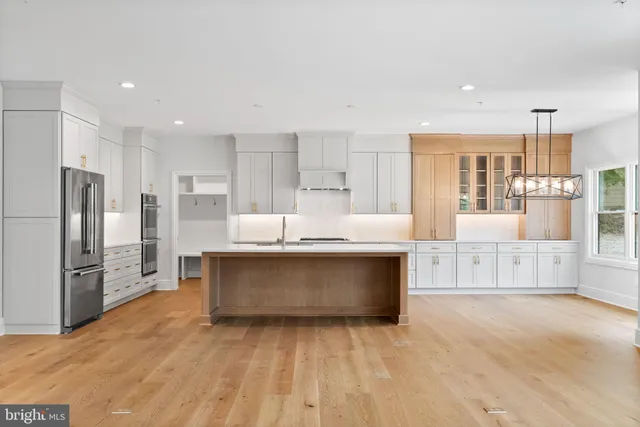 $1,086,900 | 102 Harvey Road, Unit 1B, Wallingford, PA 19086