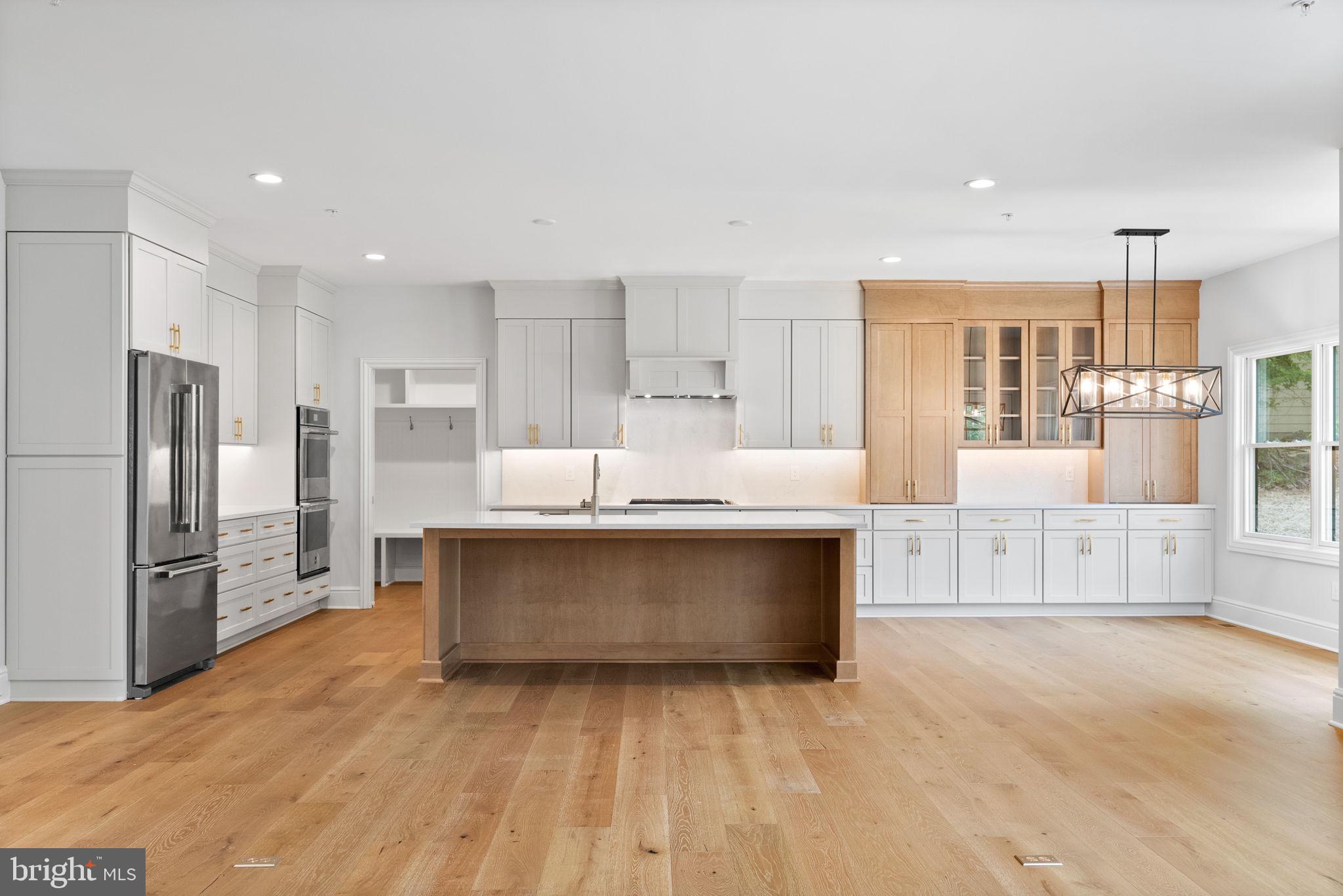 102 Harvey Road, Unit 1B Wallingford, PA 19086 - Photo 3 of 46 Kitchen