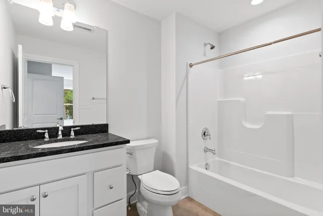 $1,086,900 | 102 Harvey Road, Unit 1B, Wallingford, PA 19086