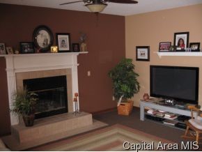 4483 Foxbury Lane Springfield, IL 62711 - Photo 2 of 12