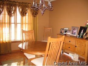 4483 Foxbury Lane Springfield, IL 62711 - Photo 4 of 12