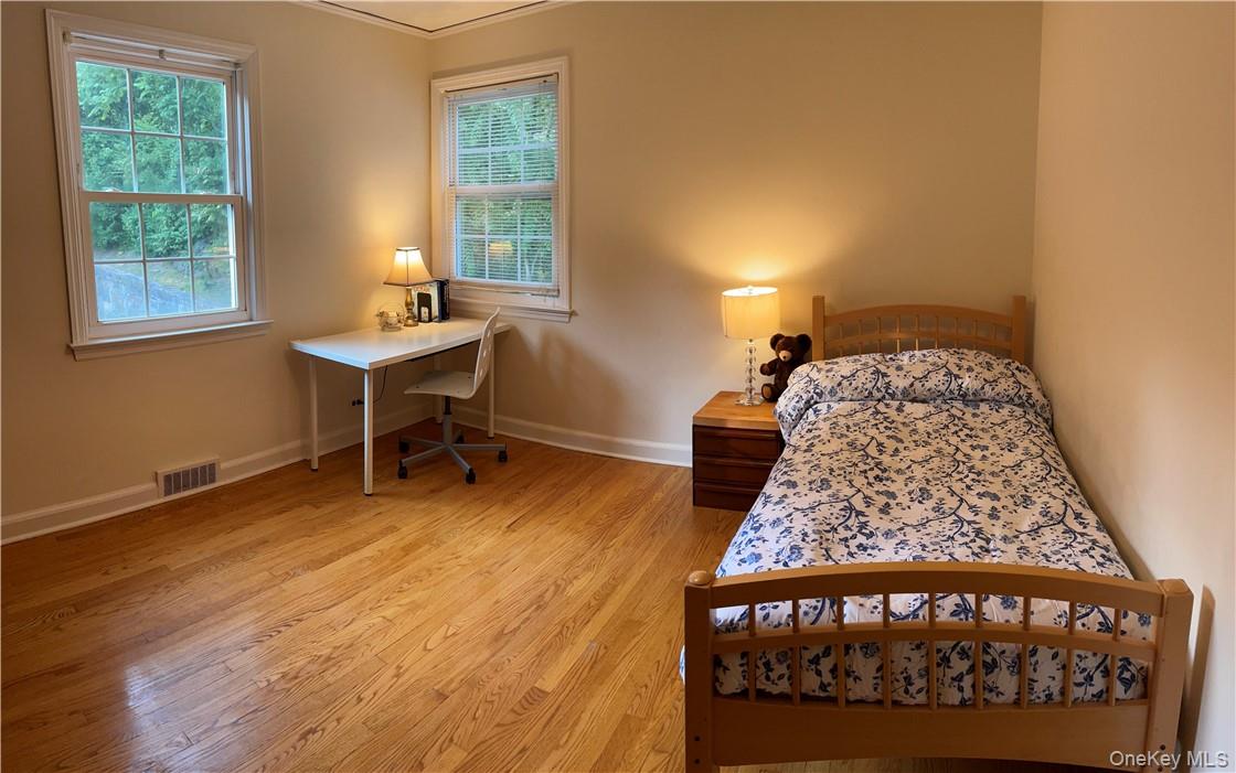 261 Fox Meadow Road Scarsdale, NY 10583 - Photo 8 of 18 Family bedroom