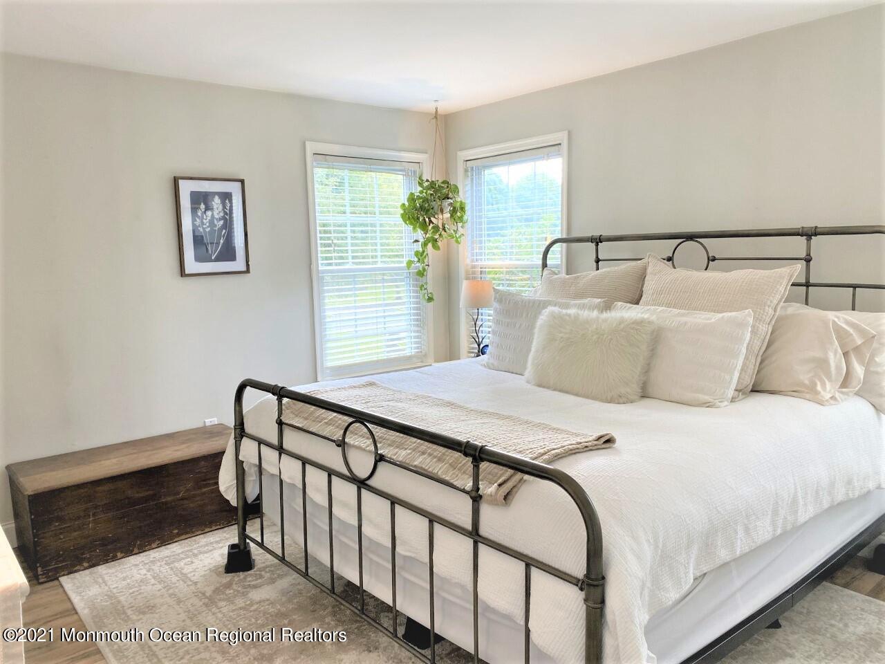 1 Hackamore Court Tinton Falls, NJ 07753 - Photo 22 of 38 1 Hackamore Primary 4 (2)