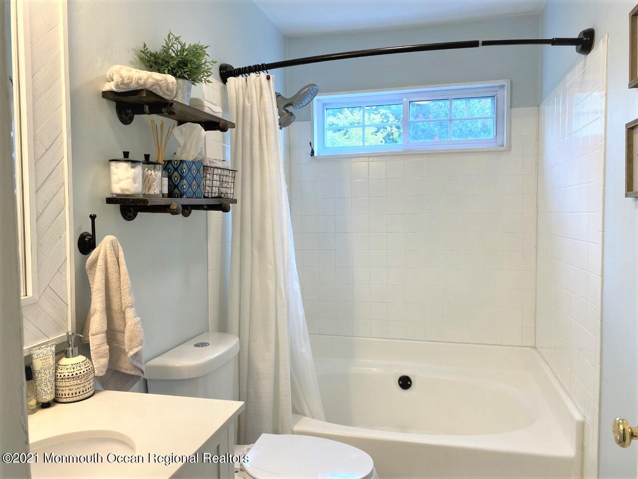 1 Hackamore Court Tinton Falls, NJ 07753 - Photo 25 of 38 1 Hackamore Bath 1 (2)