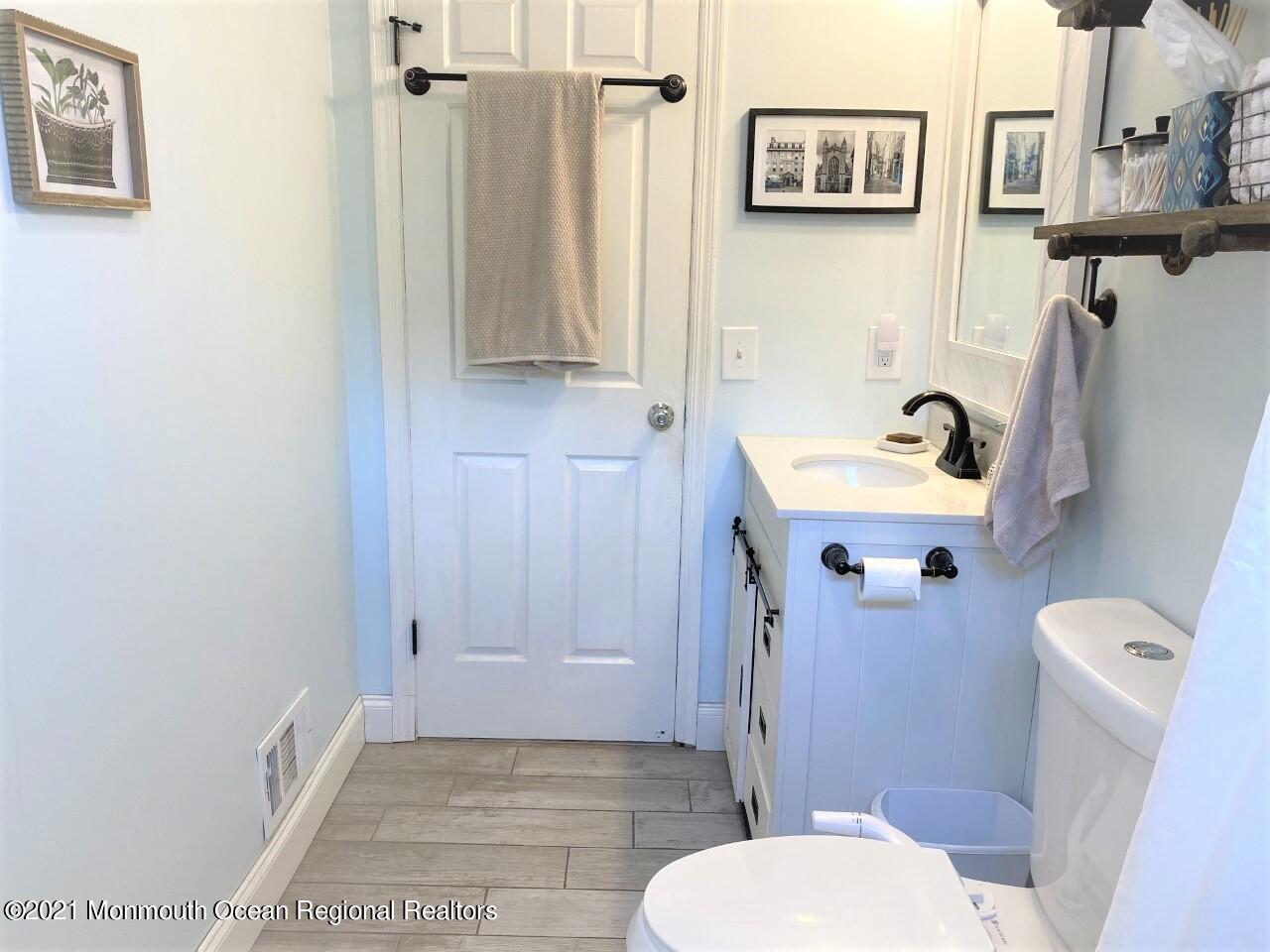 1 Hackamore Court Tinton Falls, NJ 07753 - Photo 29 of 38 1 Hackamore Bath 6 (2)