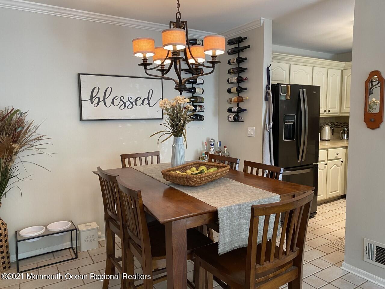 1 Hackamore Court Tinton Falls, NJ 07753 - Photo 10 of 38 1 Hackamore Dining Rm 4