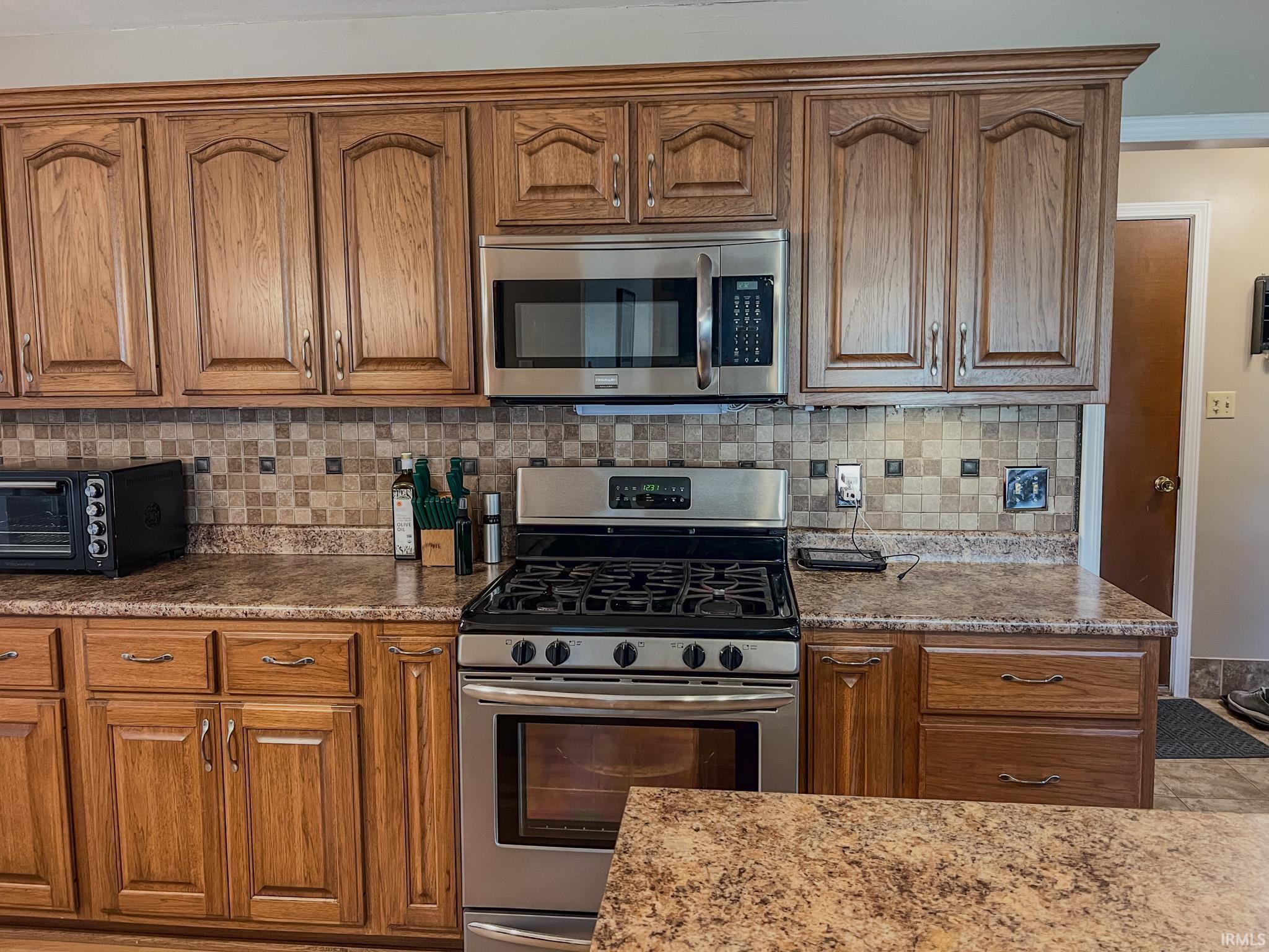 15805 Feighner Road Roanoke, IN 46783 - Photo 17 of 32 Gallery Image 17