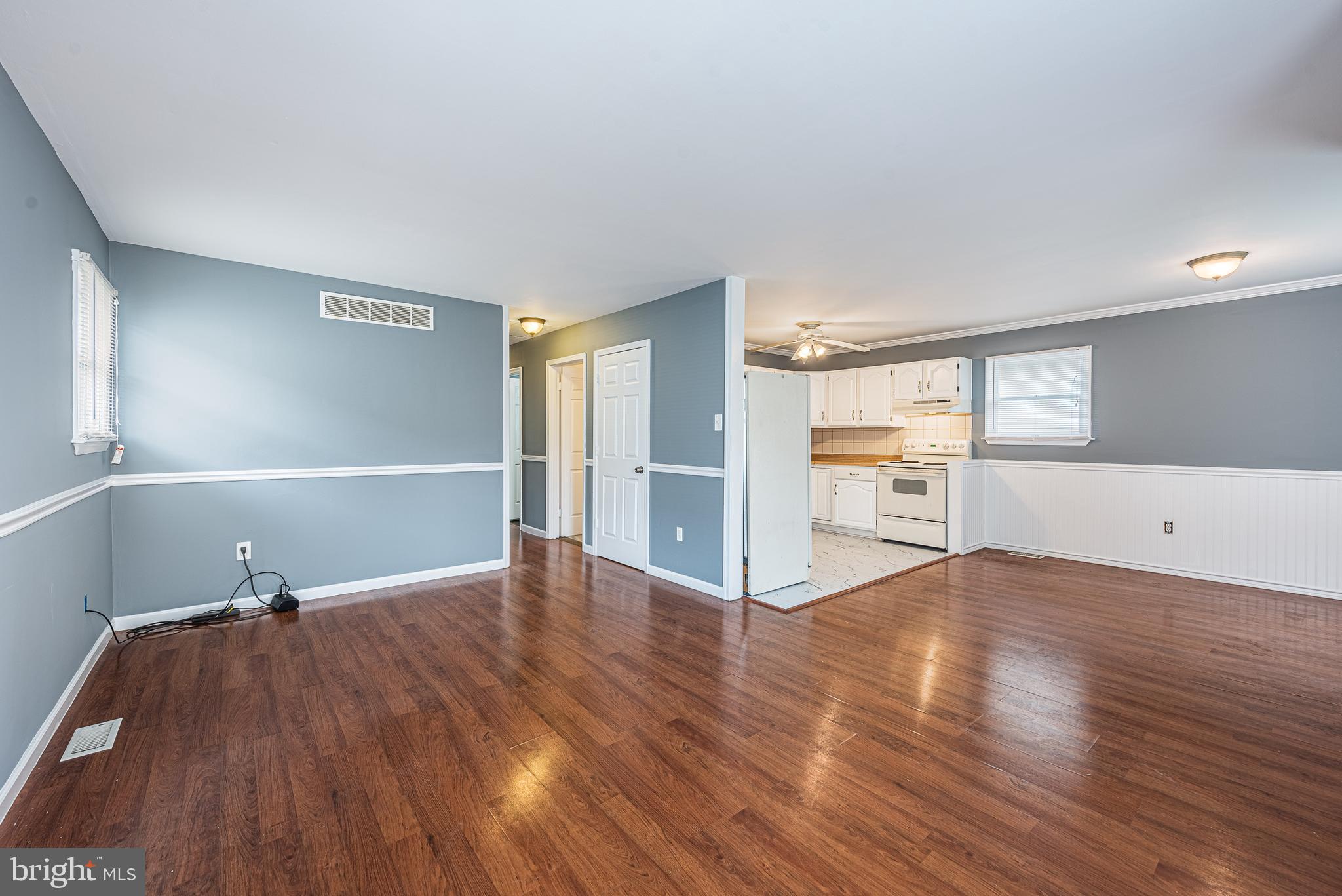 3653 Hineline Road Baltimore, MD 21229 - Photo 2 of 33 Gallery Image 2