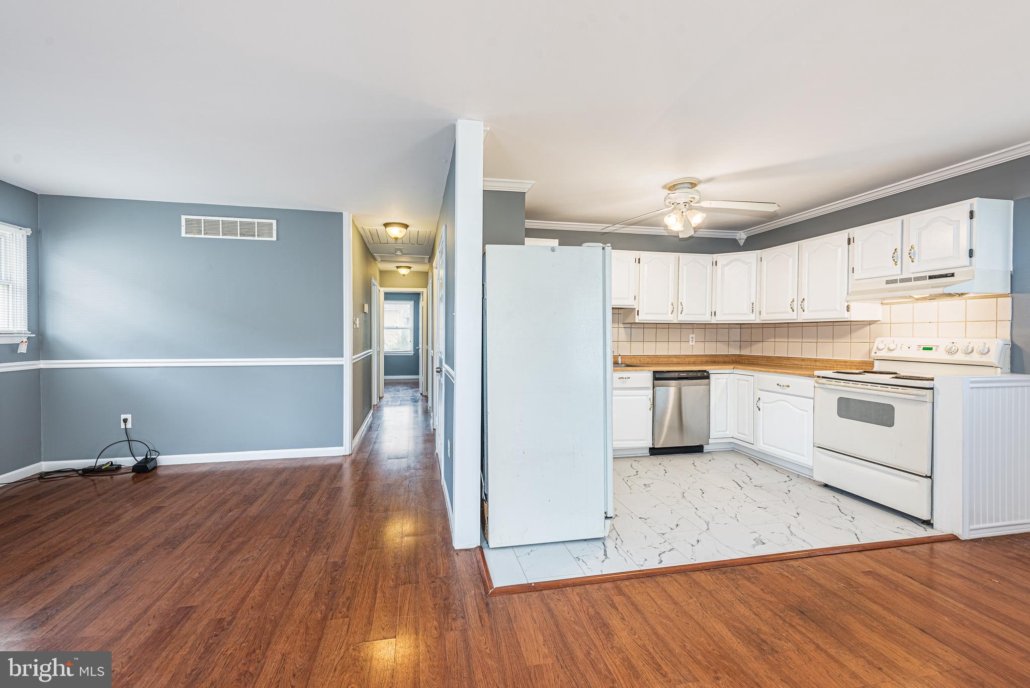 3653 Hineline Road Baltimore, MD 21229 - Photo 4 of 33 Gallery Image 4