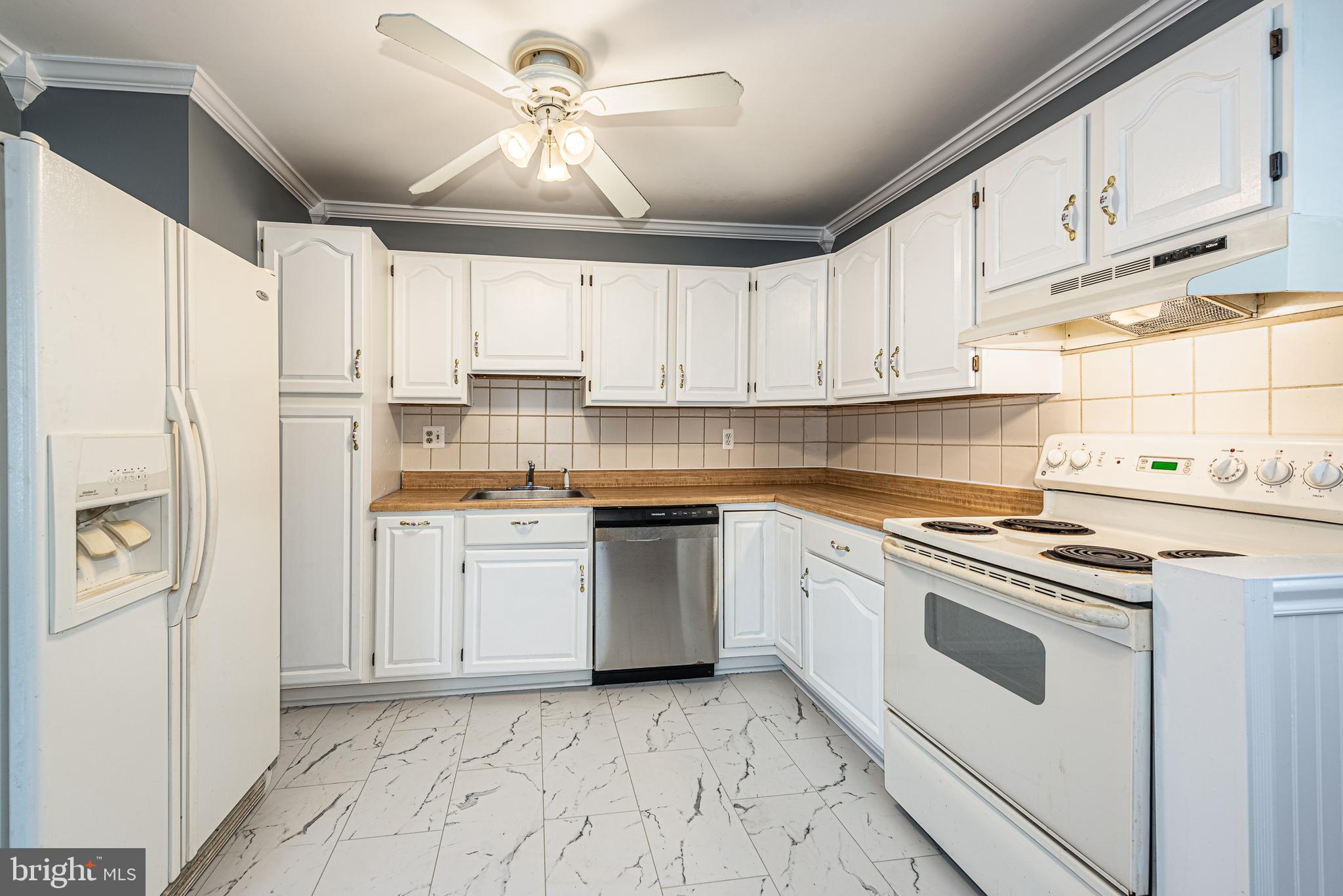 3653 Hineline Road Baltimore, MD 21229 - Photo 5 of 33 Gallery Image 5