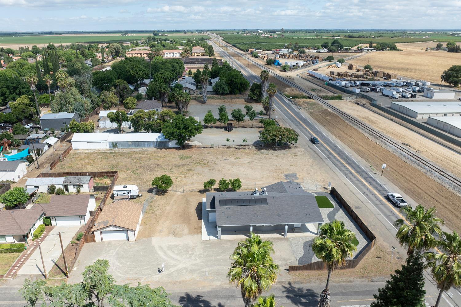 720 North 2nd Street Patterson, CA 95363 - Photo 2 of 84