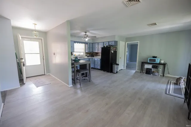 $184,900 | 1400 West County Road 1200 North, Muncie, IN 47303