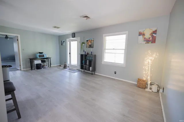 $184,900 | 1400 West County Road 1200 North, Muncie, IN 47303