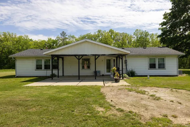 $184,900 | 1400 West County Road 1200 North, Muncie, IN 47303