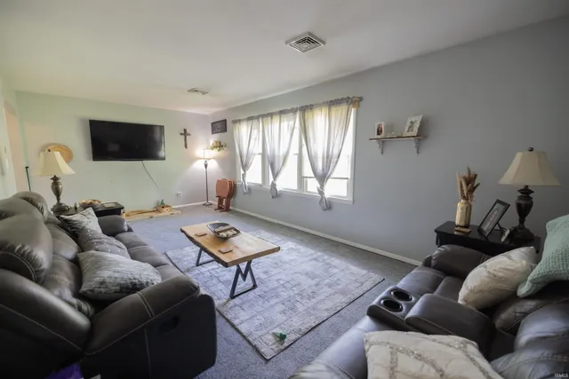 $184,900 | 1400 West County Road 1200 North, Muncie, IN 47303