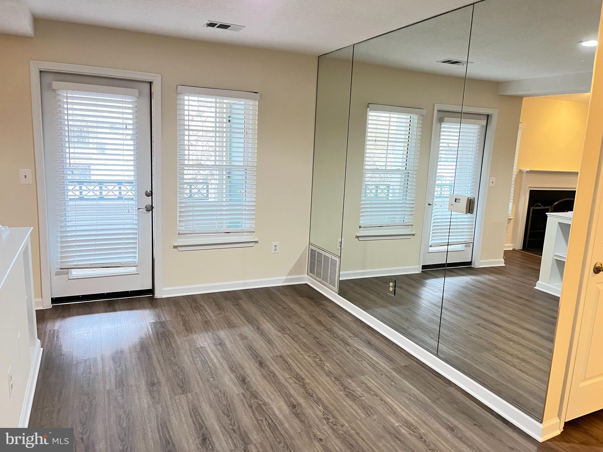 12012 Taliesin Place, Unit 35 Reston, VA 20190 - Photo 4 of 16