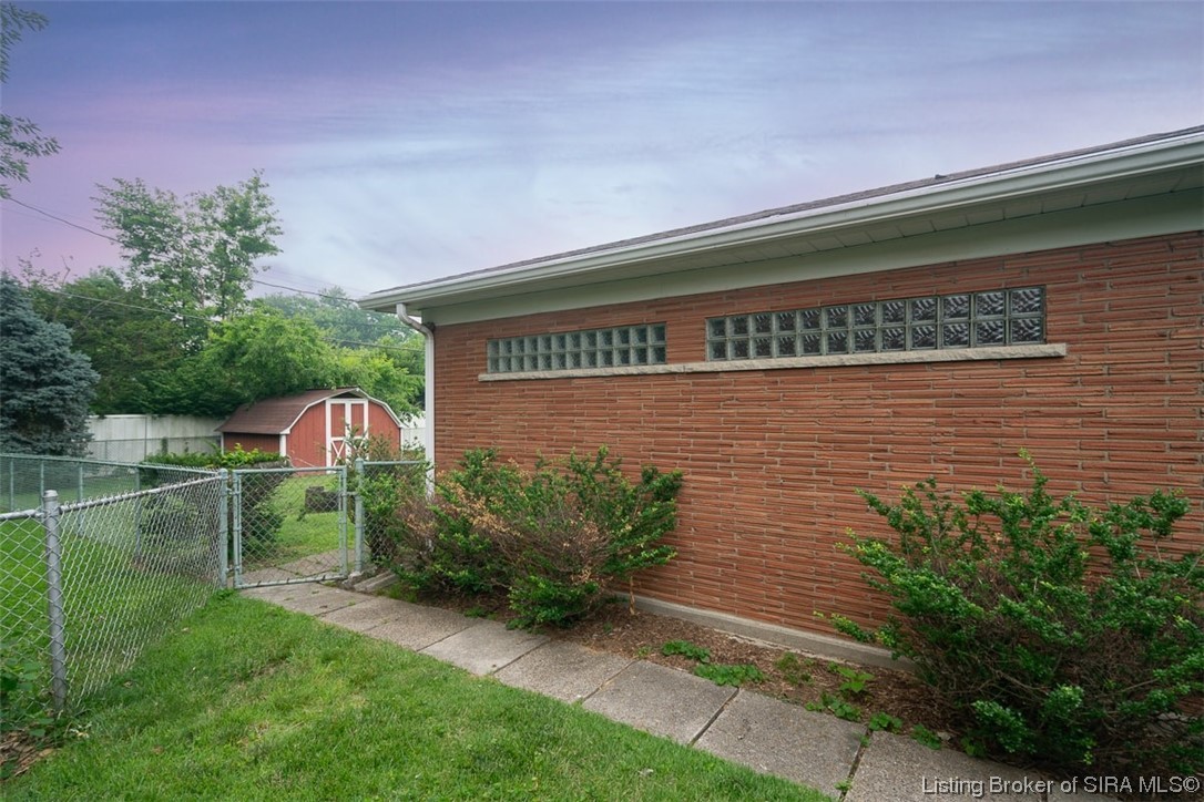 507 Windemere Road Clarksville, IN 47129 - Photo 8 of 82 Gallery Image 8