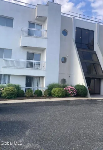 $249,000 | 170-190 Schofield Street, Unit 2K | City Island