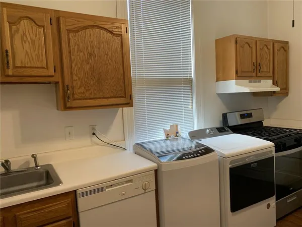 $1,800 | 1636 Peniston Street, Unit B, New Orleans, LA 70115