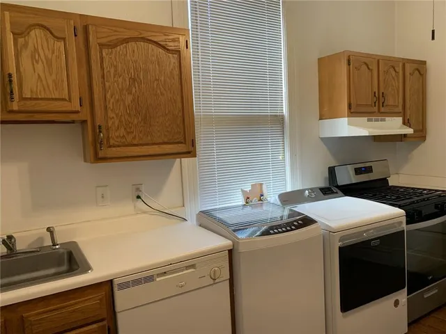 $2,050 | 1636 Peniston Street, Unit B, New Orleans, LA 70115