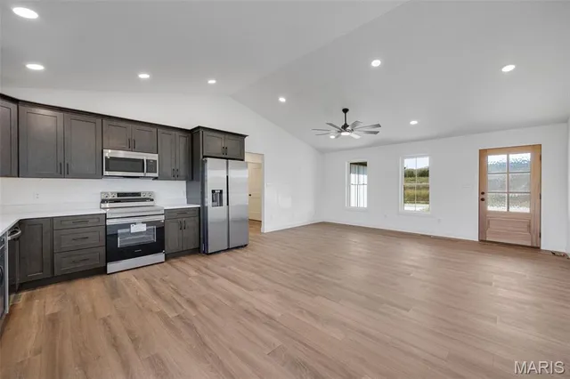 $329,900 | 10233 Riehl Farm Drive, Potosi, MO 63664