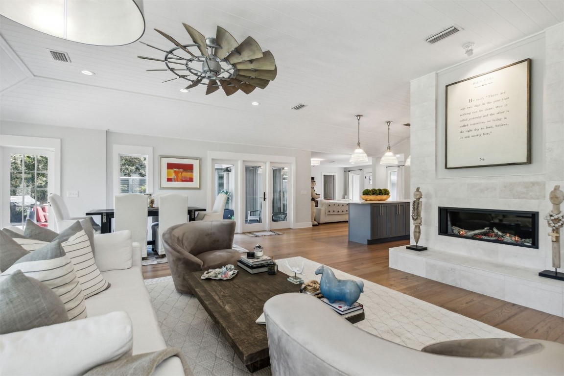 37 Marsh Creek Road Fernandina Beach, FL 32034 - Photo 5 of 42 DOUBLE SIDED STONE FIREPLACE