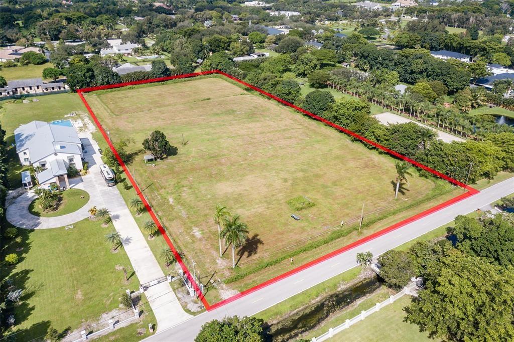 6301 Appaloosa Trail Southwest Ranches, FL 33330 - Photo 2 of 10 an aerial view of a house