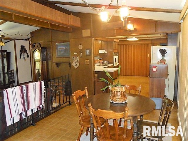 2023 North Quarry Road Trivoli, IL 61569 - Photo 16 of 32