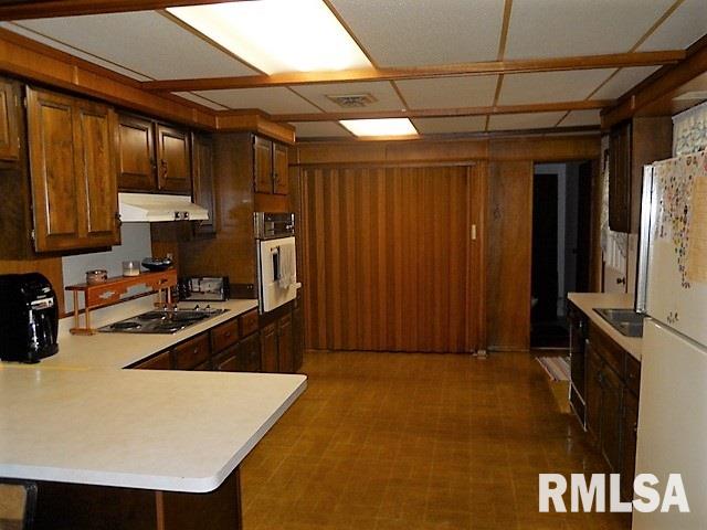 2023 North Quarry Road Trivoli, IL 61569 - Photo 18 of 32